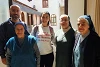 Cette équipe est une lueur d’espoir pour les personnes âgées démunies de Damas : sœur Samira, Diab al-Assaf, Maya Salama, sœur Marie-Rose et sœur Mounira. csi