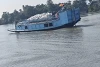 Le bateau de ravitaillement des partenaires CSI en route vers les victimes des inondations. csi